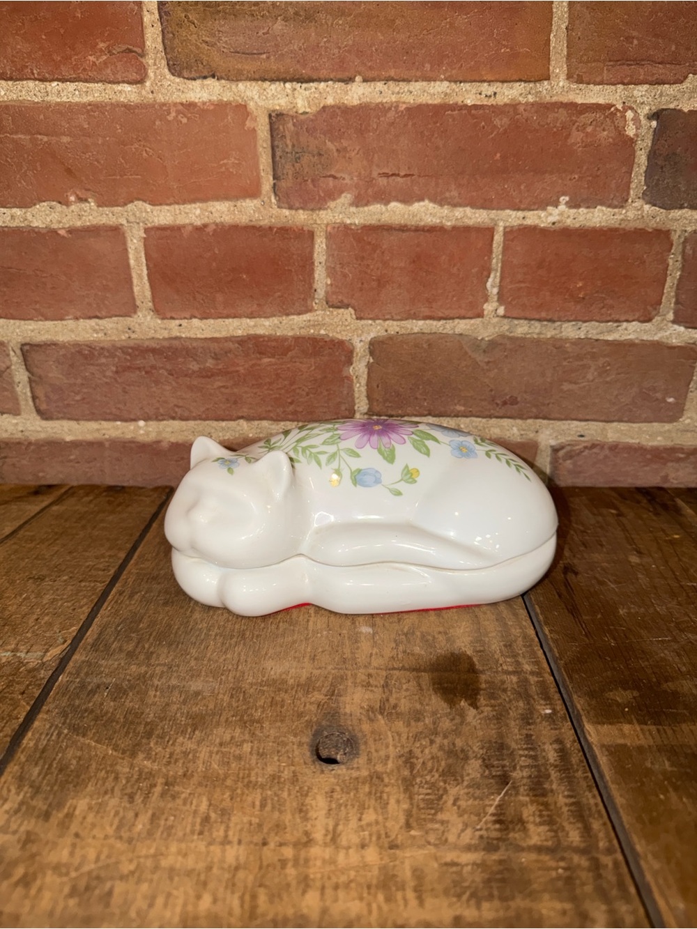 Elizabeth Arden Porcelain Cat Trinket Box Floral Japan Lidded Figurine